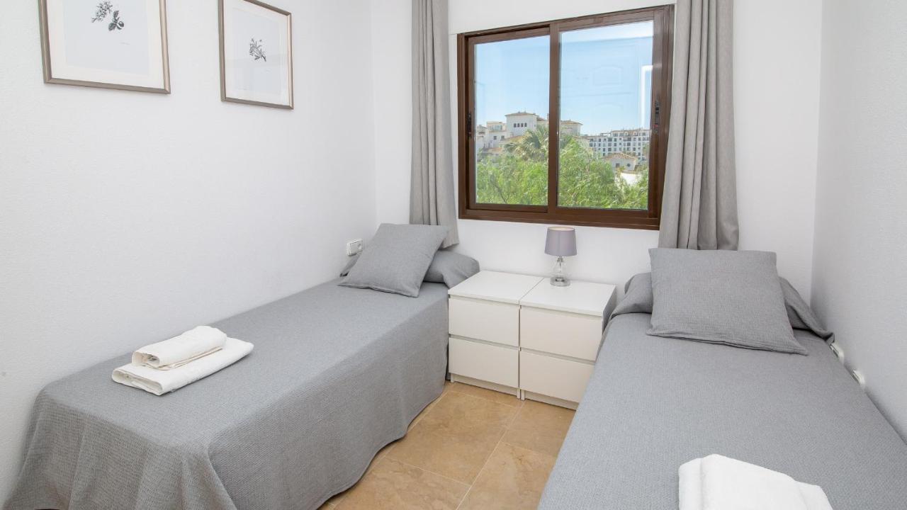 Lovely 2-Bed Apartment In Marina De La Duquesa Кастильо-де-Сабинильяс Экстерьер фото